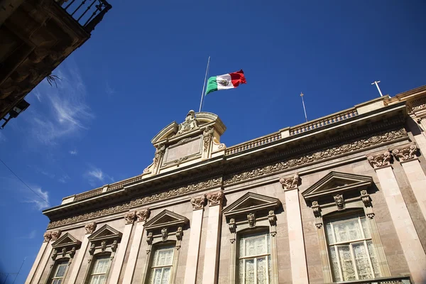 Flaga rząd budowa guanajuato Meksyk — Zdjęcie stockowe