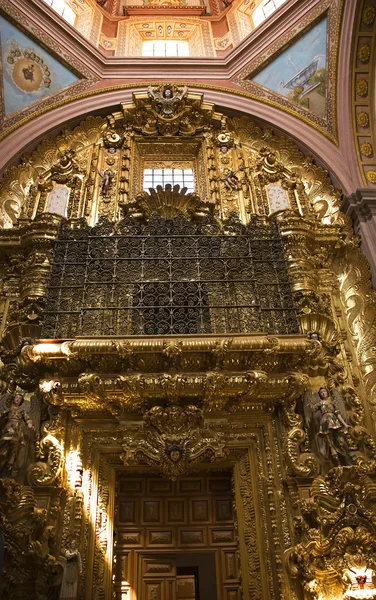 Złote drzwi Kościoła santa clara klasztoru queretaro Meksyk — Zdjęcie stockowe