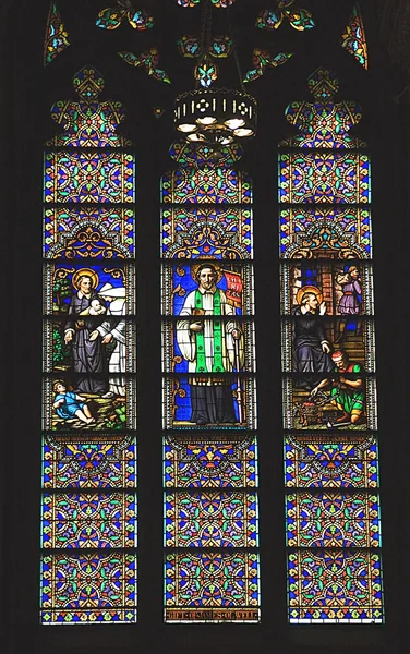 Saint Peter Stained Glass Long St. Patrick's Cathedral New York — Stock Photo, Image