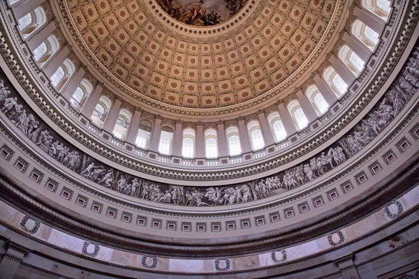 Us capitol dome rotunde innerhalb Washington DC — Stockfoto