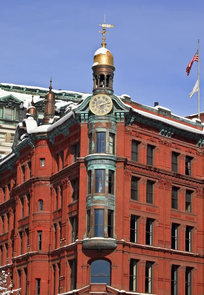 Κυρ εμπιστοσύνη κτίριο 15 Λεωφόρος λεωφόρο της Νέας Υόρκης μετά το χιόνι wa — Φωτογραφία Αρχείου