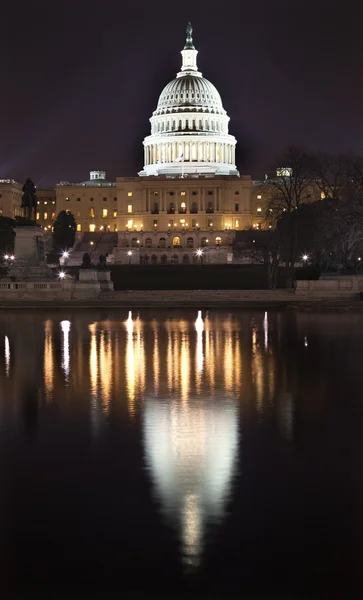 US Capitol Night Washington DC con riflessione — Foto Stock