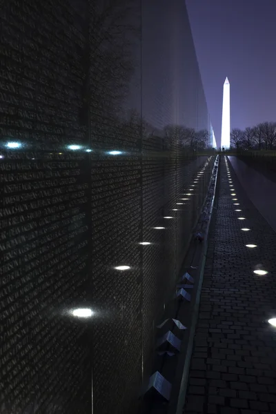 Washington Monument Vietnam Memorial Black Wall, Night Washingto — Stock Photo, Image