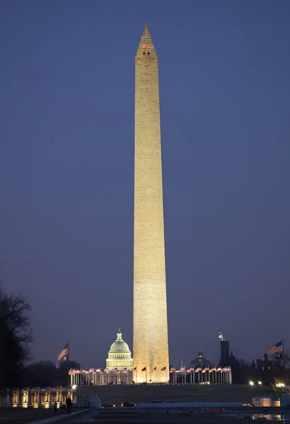 Washingtonův monument nás kapitálu, večer ve Washingtonu — Stock fotografie