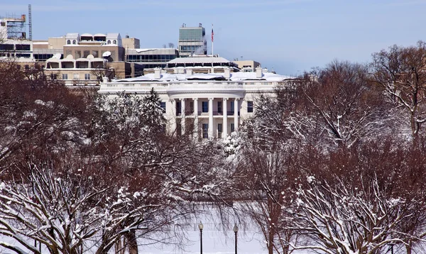 Witte huis na de sneeuw Grondwet avenue washington dc — Stockfoto