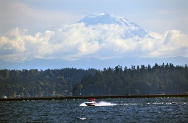 lake washington kırmızı sürat teknesi yüzen köprü rainier Dağı