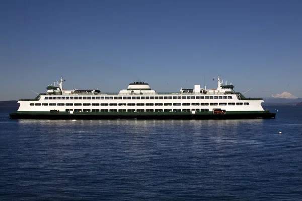 Washington State Ferry Boat Mount Baker sullo sfondo — Foto Stock