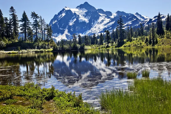 Reflexión Lago Monte Shuksan Estado de Washington — Foto de Stock