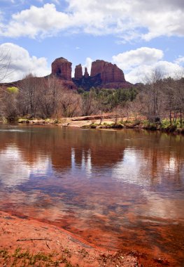 Katedral Kanyon oak creek yansıma sedona arizona rock