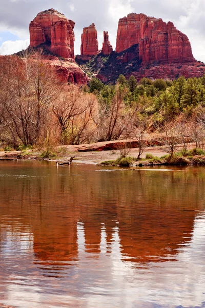 Cathedral Rock Canyon Oak Creek Reflection Sedona Arizona — Stock Photo, Image