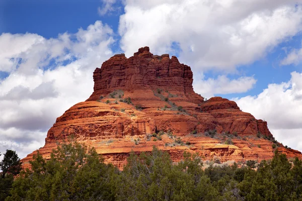 Bell rock butte oranžově červené skalní kaňon sedona arizona — Stock fotografie