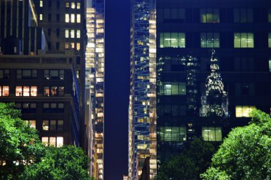 apartmanlarda chrysler refflection bryant park new york CI