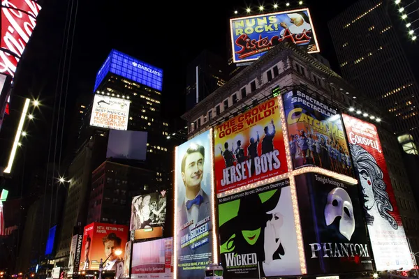 Times square ljusshow new Yorks skyline natt — Stockfoto