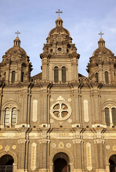 Katedrála St. joseph církevní wangfujing beijing průčelí baziliky — Stock fotografie