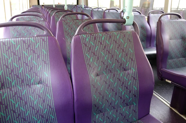 Assentos vazios em um ônibus — Fotografia de Stock