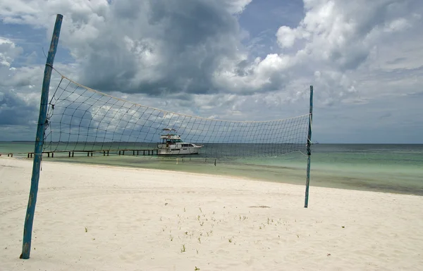 Volleyboll nät vid stranden — Stockfoto