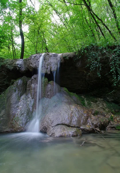 Cachoeira no verão — Fotografia de Stock