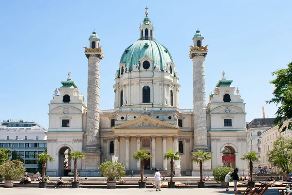 Karlskirche （圣查尔斯教堂） 维也纳 — 图库照片