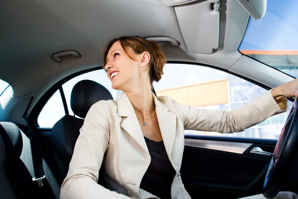 Young woman in the car — Stock Photo, Image