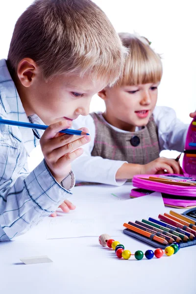 Two drawing kids — Stock Photo, Image