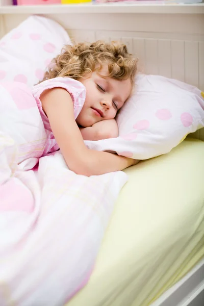 Спящая девушка — стоковое фото
