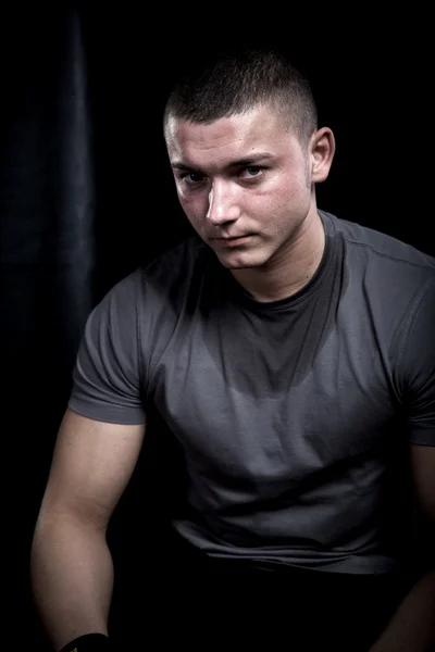 Portret van een jonge bokser — Stockfoto