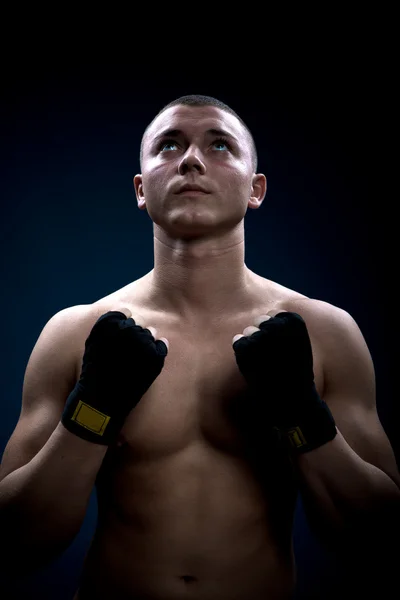 Genç bir boksör portresi — Stok fotoğraf