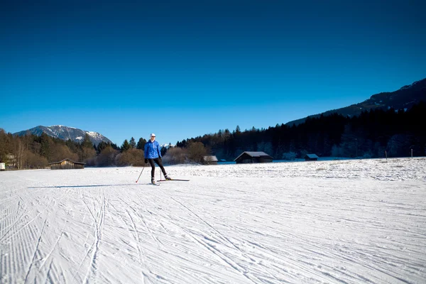 Skifahren in den Alpen — Stockfoto