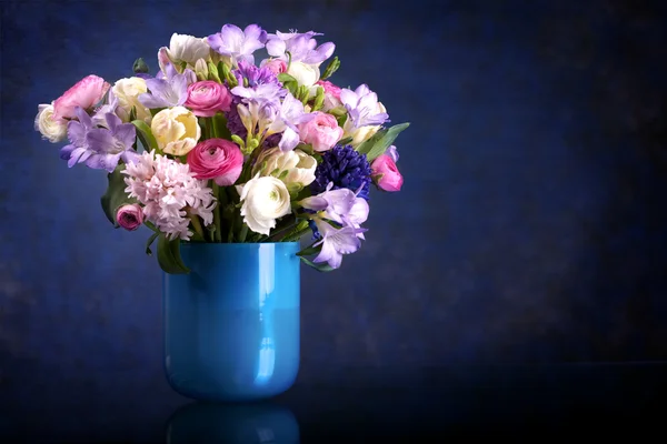 Mazzo di fiori primaverili — Foto Stock