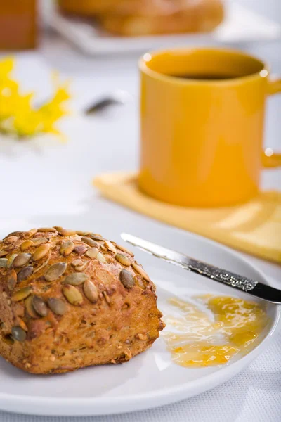 Gelbes Frühstück — Stockfoto