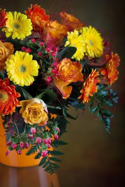 Bunch of gerberas and roses — Stock Photo, Image