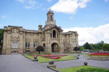 Cartwright hall bradford