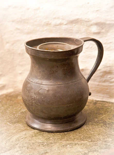 古董水罐 — 图库照片