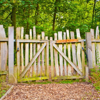 Rickety gate clipart