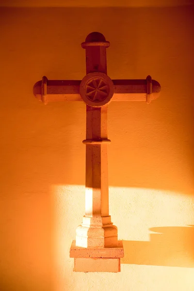Velha cruz — Fotografia de Stock