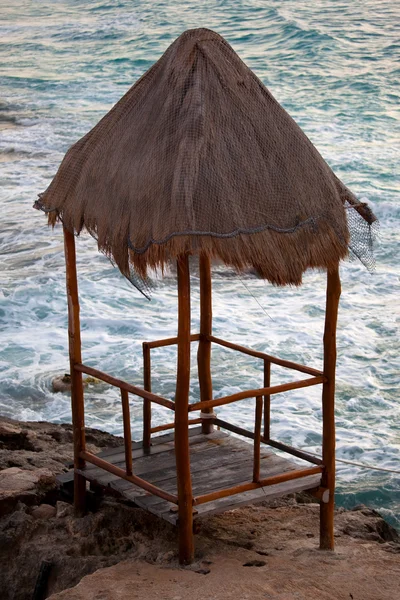 Hut in the ocean — Stock Photo, Image