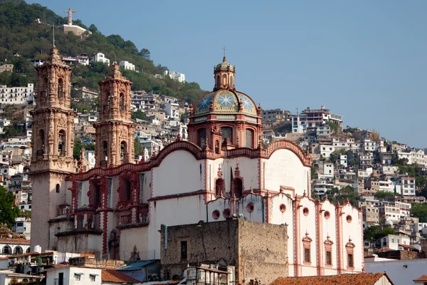 Taxco houses and Church II — Stock Photo, Image