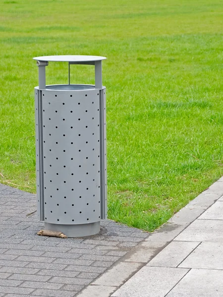Coș de gunoi — Fotografie, imagine de stoc