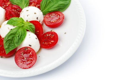 Caprese salatası