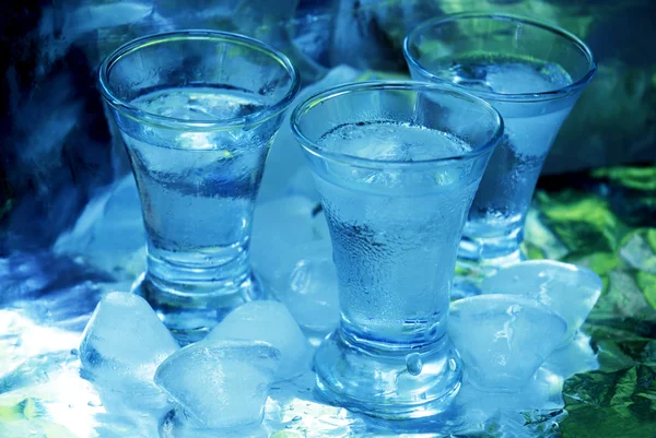 Wódka z lodem — Zdjęcie stockowe