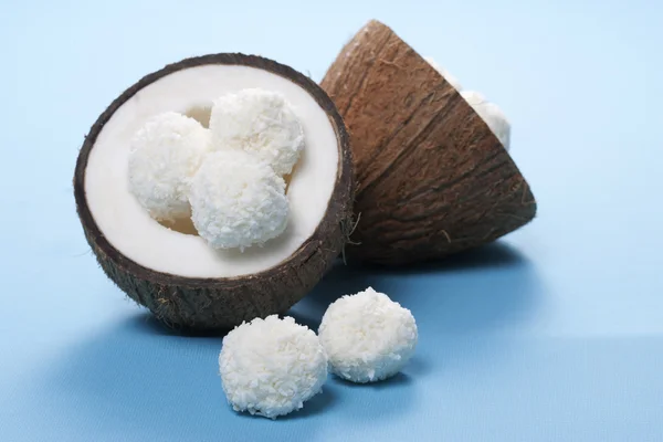 Coconut candies — Stock Photo, Image