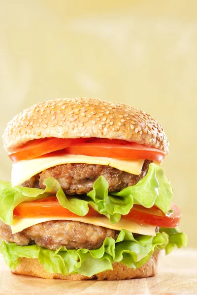 Dupla sajtburger — Stock Fotó