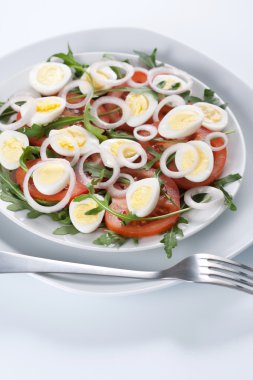 Sağlıklı yumurta salatası