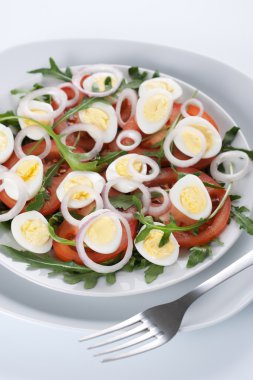 Sağlıklı yumurta salatası