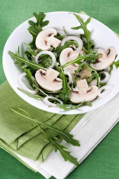 Taze salata ile rucola — Stok fotoğraf