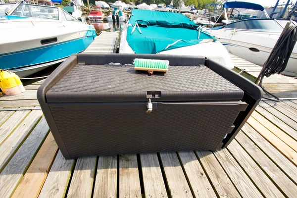 A view of the toolbox on the jetty. — Stock Photo, Image