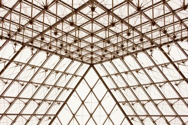 cam pyramide du louvre de paris, Fransa.