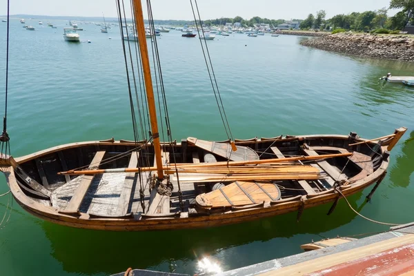 Antiguo velero náutico en el histórico puerto de Plymouth . —  Fotos de Stock