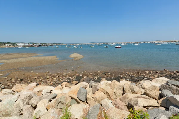 Historic Plymouth Harbor and marina at the low tide. — Stock Photo, Image