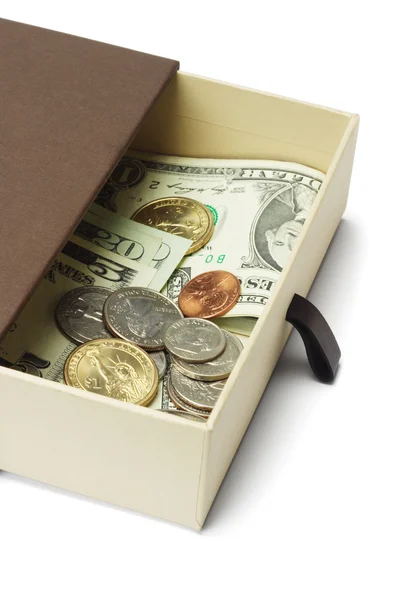 Ons dollar biljetten en munten in de doos van de gift — Stockfoto